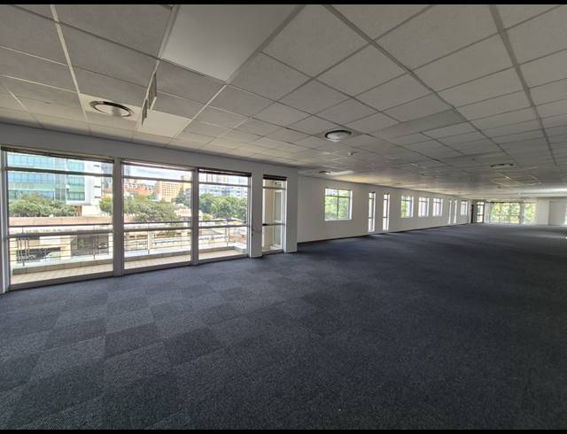 1,212M² OFFICE TO LET IN SANDTON CENTRAL